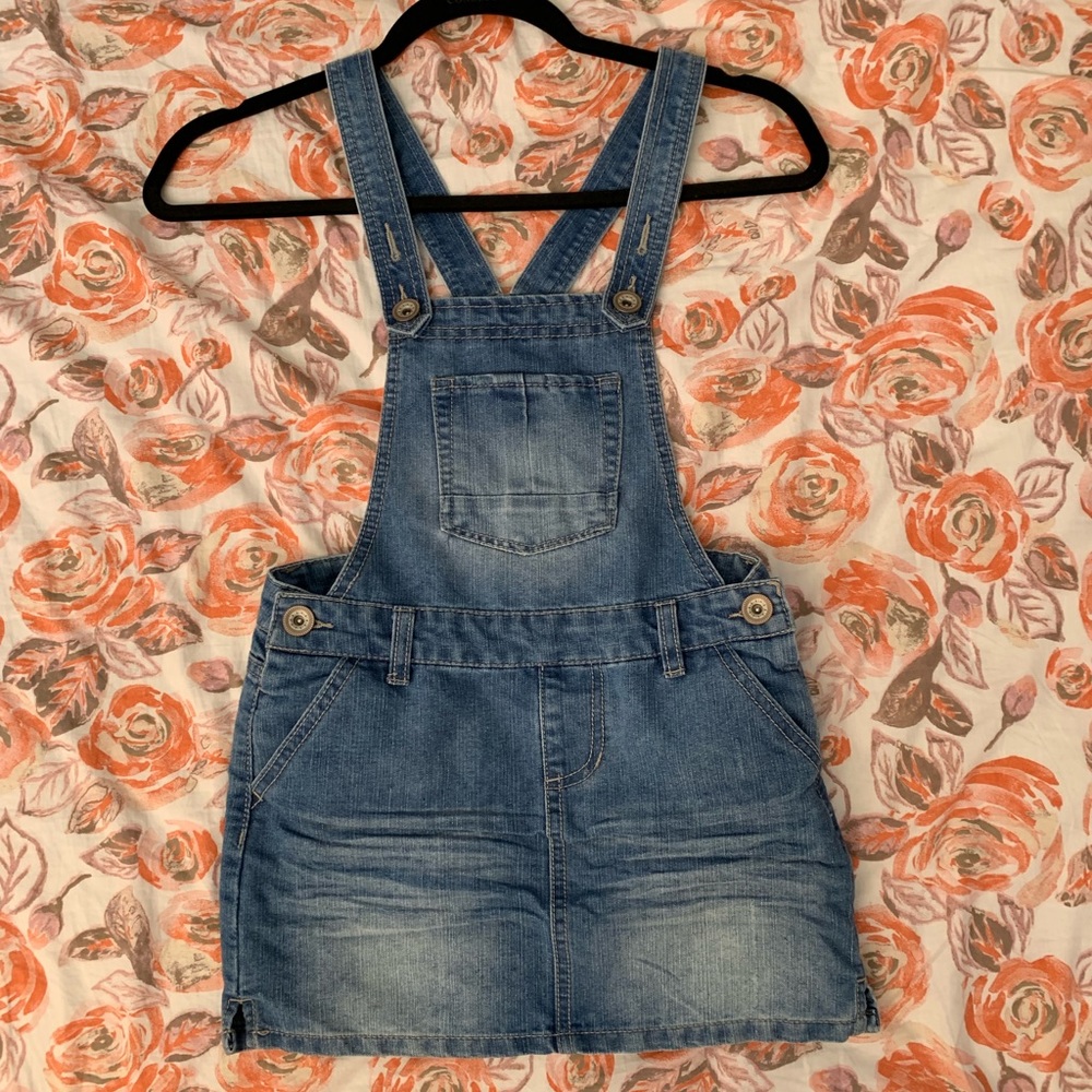 Overall dress